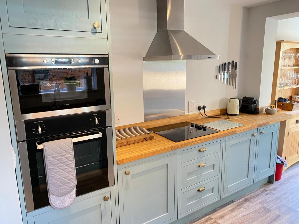 Luxurious Victorian Villa With Parking Sleeps Six Bury St. Edmunds Zewnętrze zdjęcie