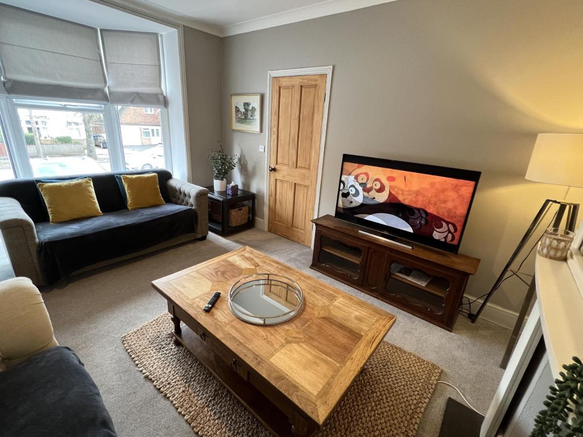 Luxurious Victorian Villa With Parking Sleeps Six Bury St. Edmunds Zewnętrze zdjęcie